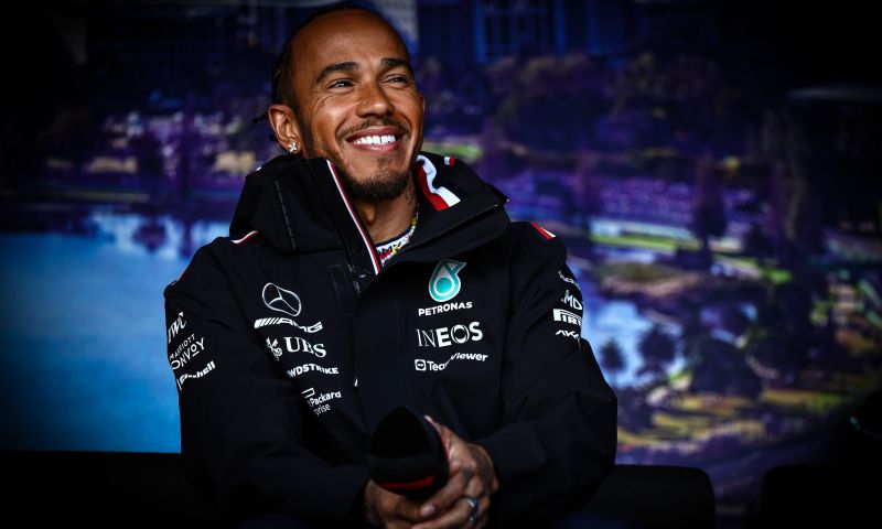 hamilton houdt er niet van om in slechte auto's te rijden