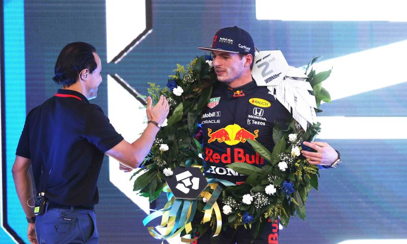 massa heeft een hoge pet op van max verstappen