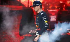 Thumbnail for article: Verstappen ontving bijzonder Red Bull-cadeau: 'Ik heb geen f*cking DRS'