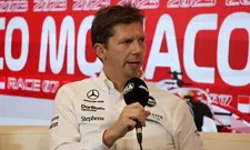 Thumbnail for article: Crash Hamilton verrät Mercedes-Boden: "Das passiert selten