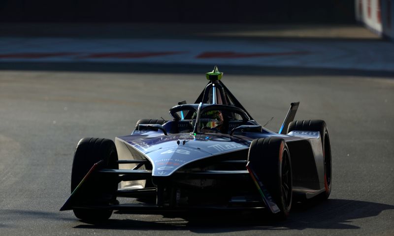 Formula E free practice in Jakarta, Frijns last