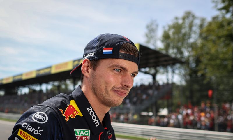 Internet reacts to Verstappen unbeatable in qualifying