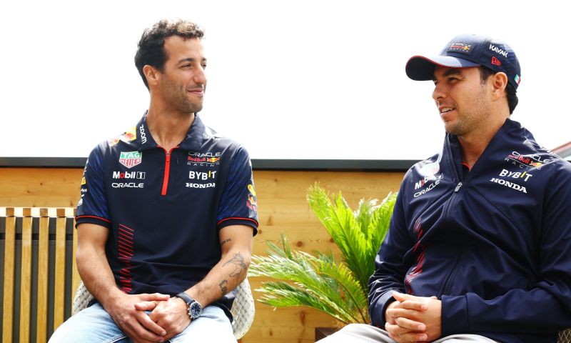 daniel ricciardo favourite to replace sergio at red bull racing