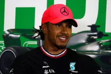 Thumbnail for article: Survey: 'Lewis Hamilton more valuable than Max Verstappen'