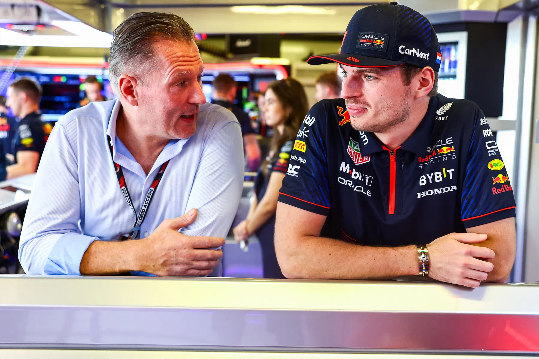 Verstappen emotional at viaplay over board radio father jos