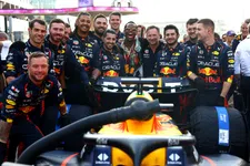 Thumbnail for article: I team di Formula 1 festeggiano il Natale sui social media