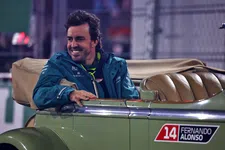 Thumbnail for article: Fernando Alonso in love again: 'There's no hiding something like that'