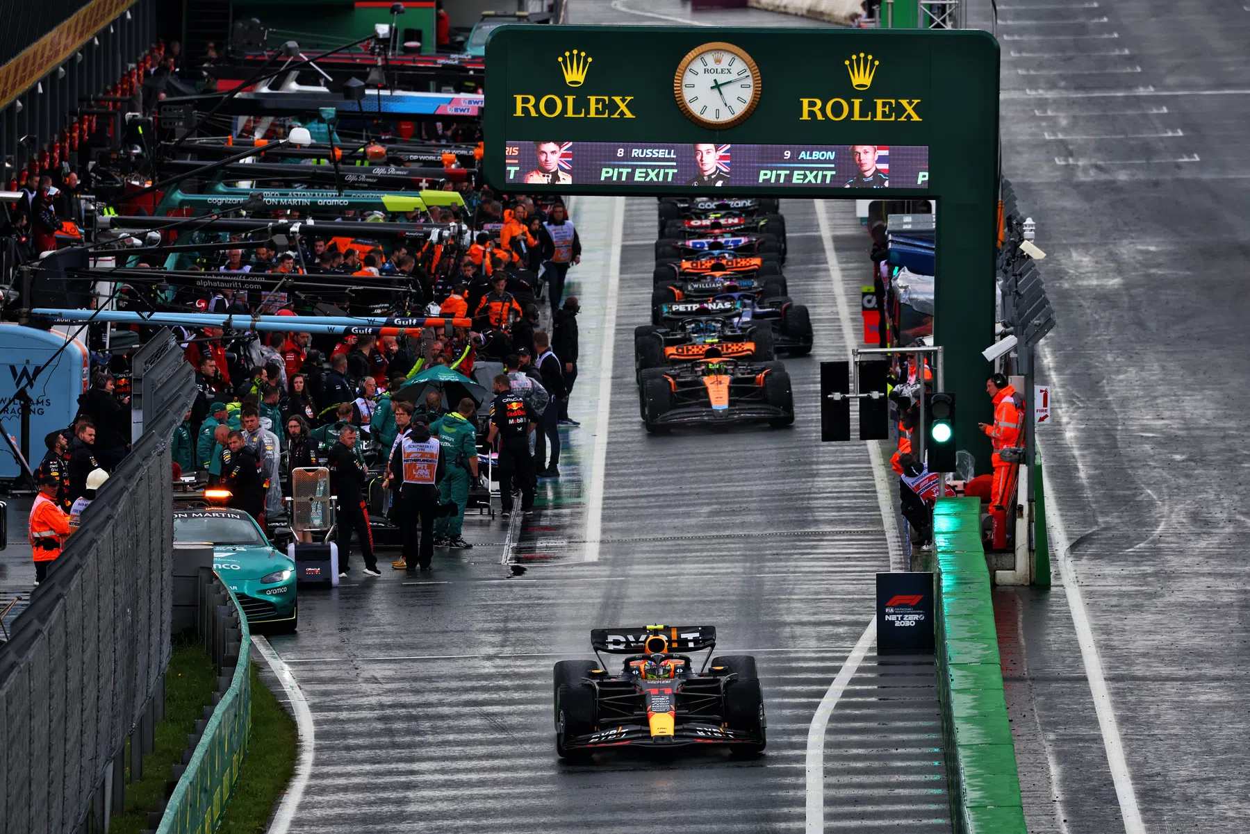 rebuilding circuit zandvoort pit lane longer pit boxes