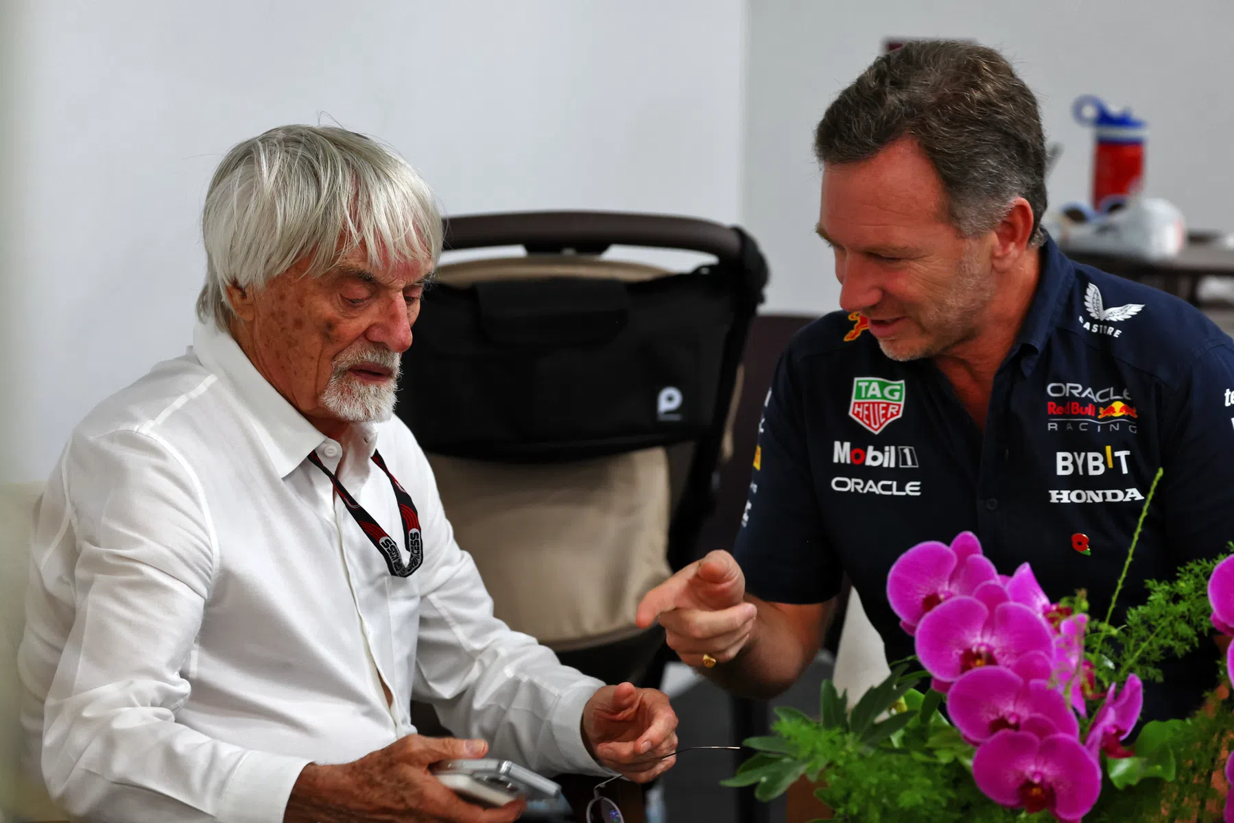 Ecclestone stellt sich auf die Seite von Horner: 