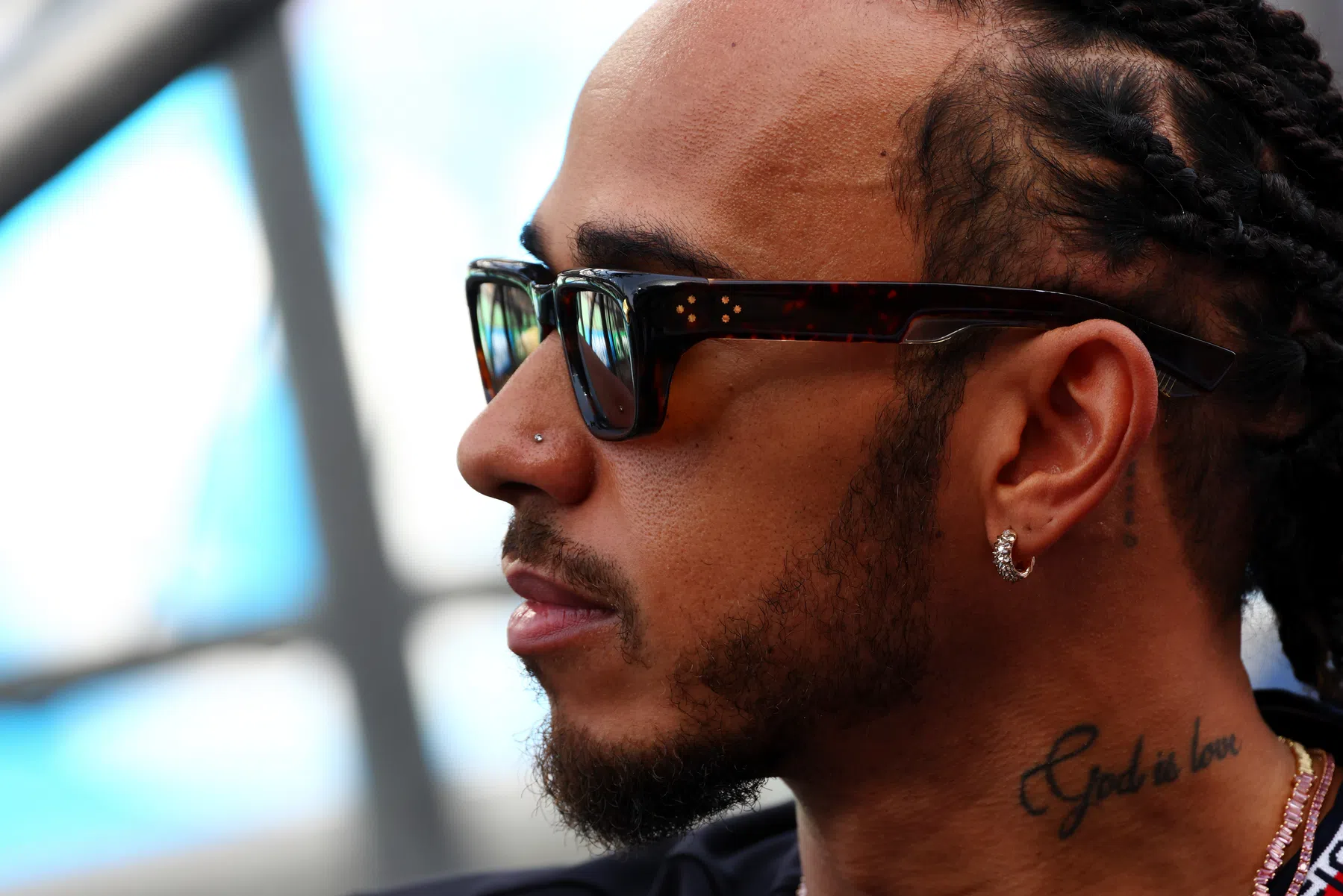 Hamilton kümmert sich nicht um Ferrari-Druck Fisichella