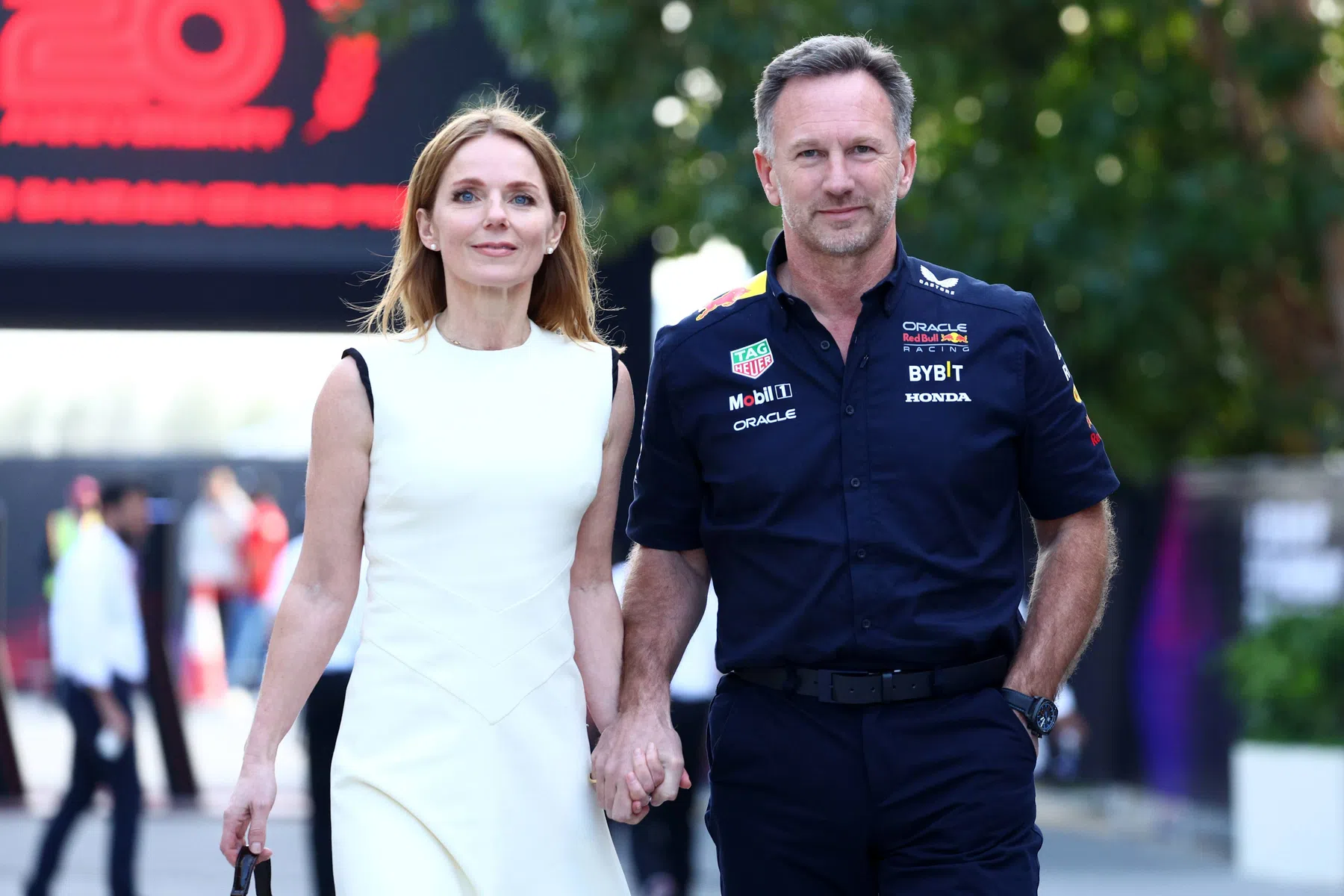 geri halliwell stila una lista di richieste per horner