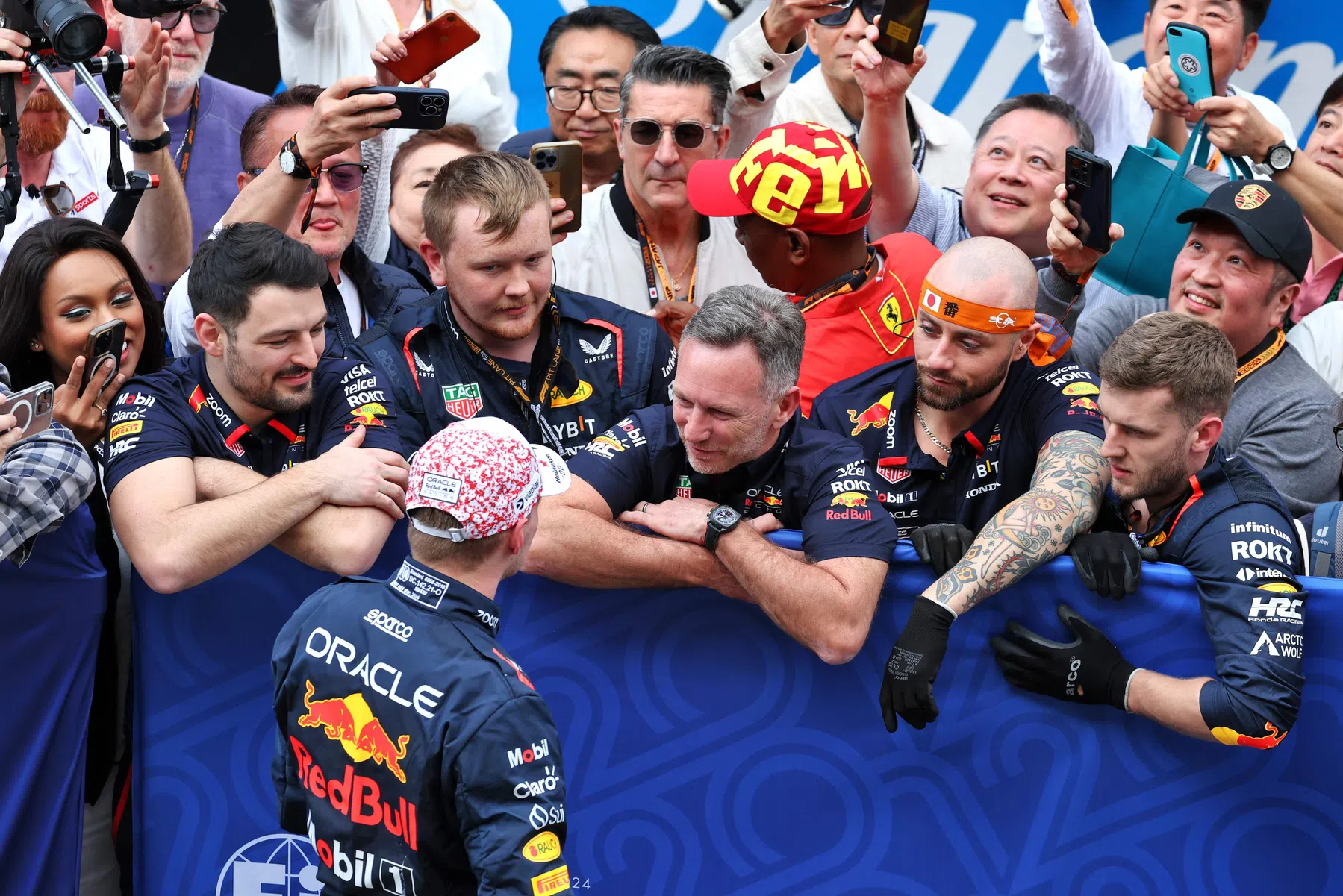 Horner thinks Verstappen is almost inhuman in F1