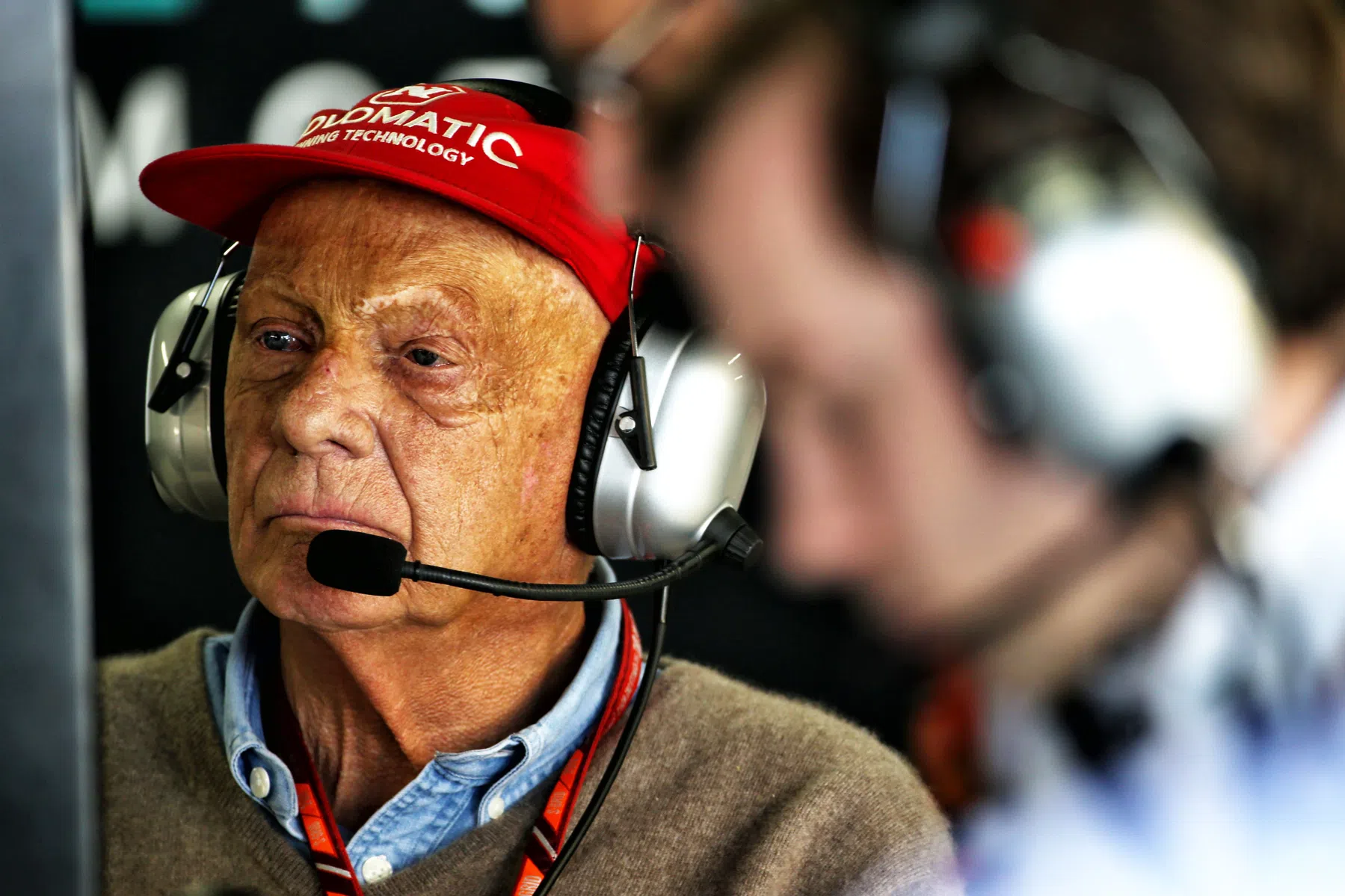 Helm vom schwer verunglückten Lauda wird versteigert