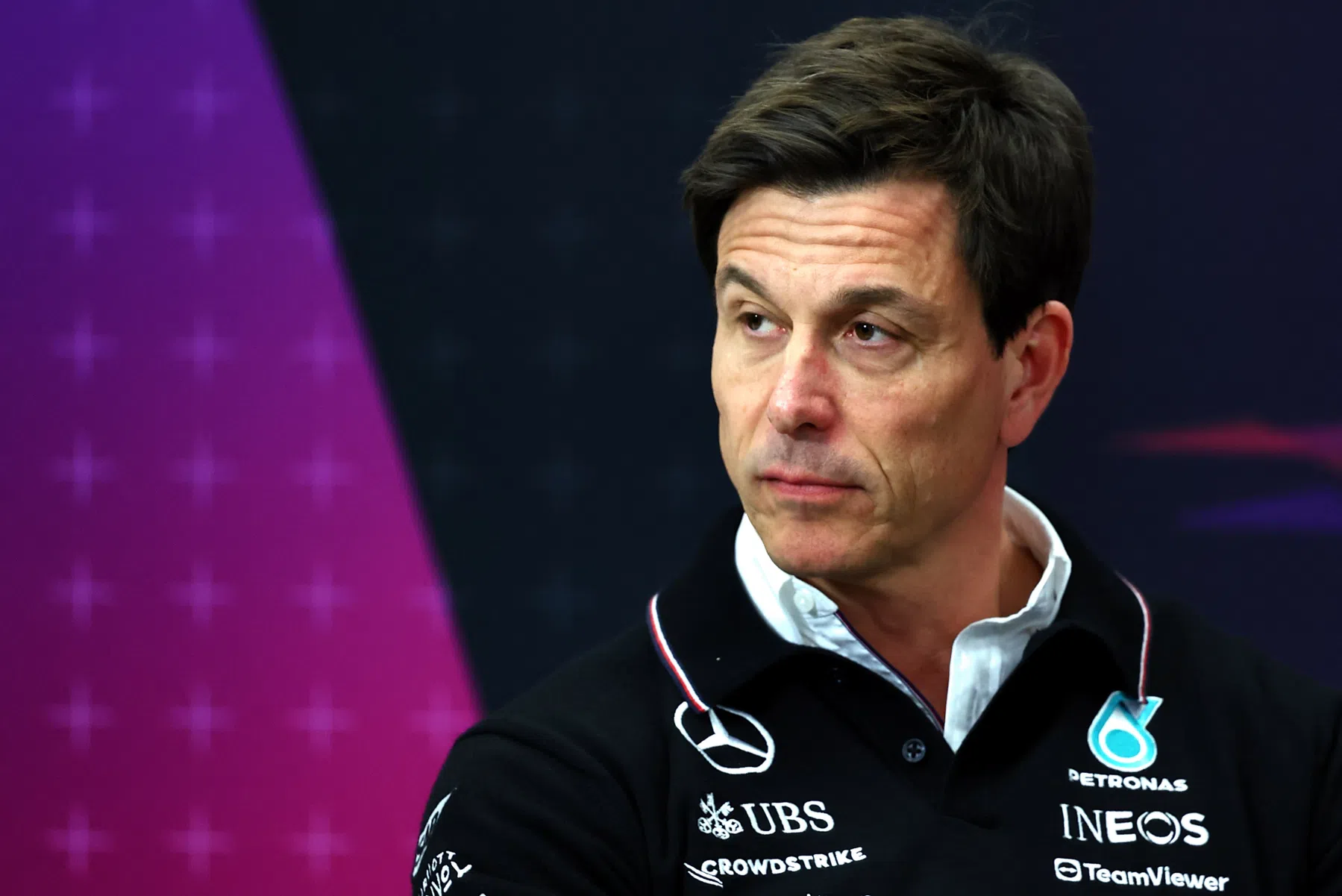 Wolff niet jaloers op de vooruitgang van de McLarens