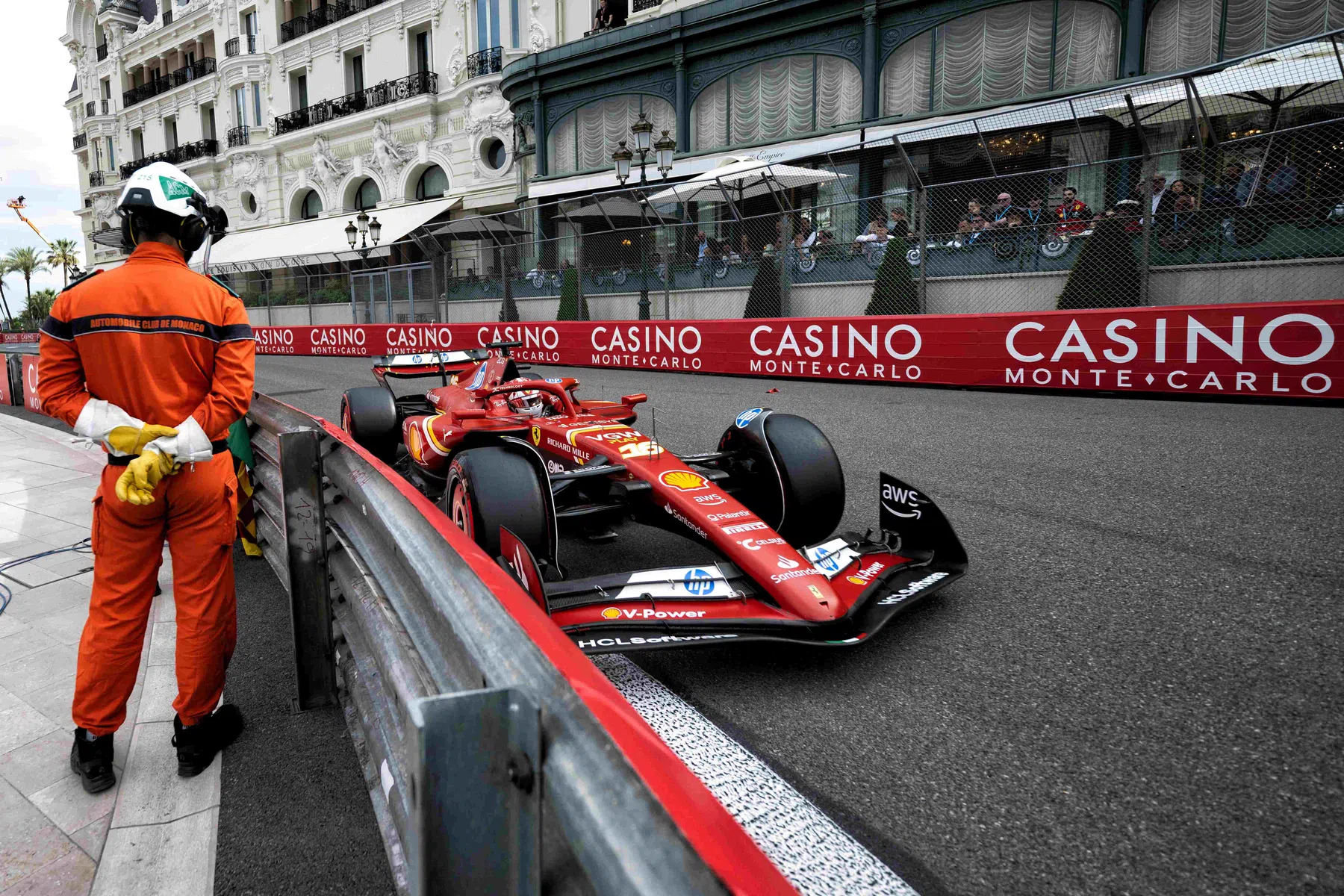 leclerc aspetta ancora il primo podio a monaco