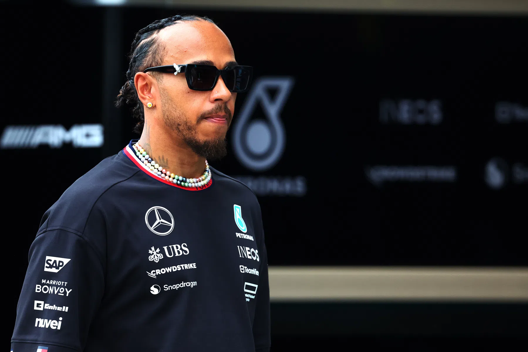 Hamilton guarda al suo futuro e al mercato piloti