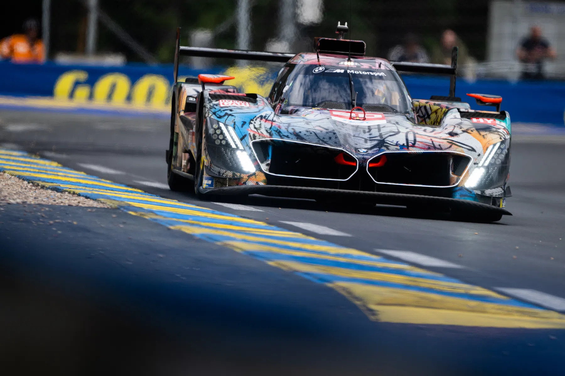 frijns crash in de muur met bmw tijdens le mans