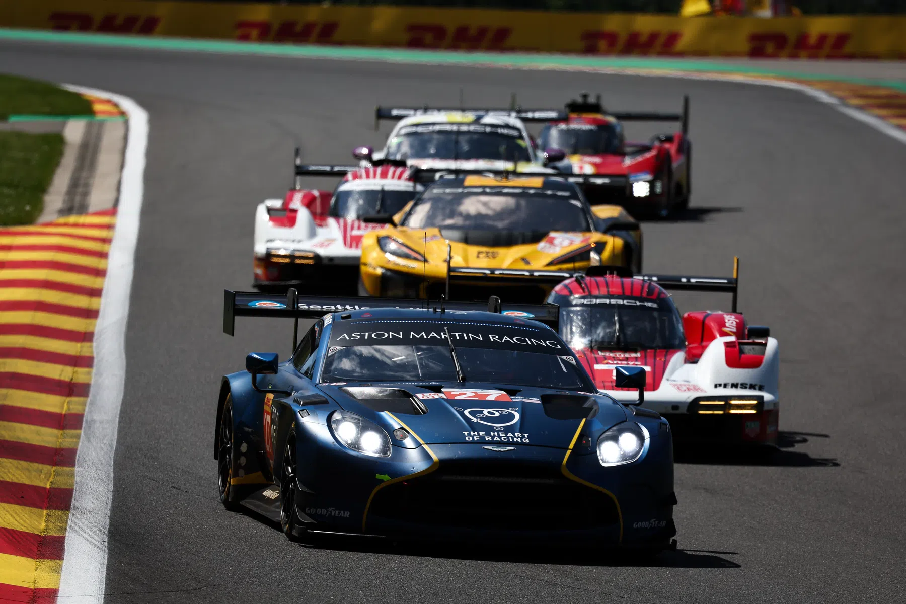 crash le mans with car landing on its roof