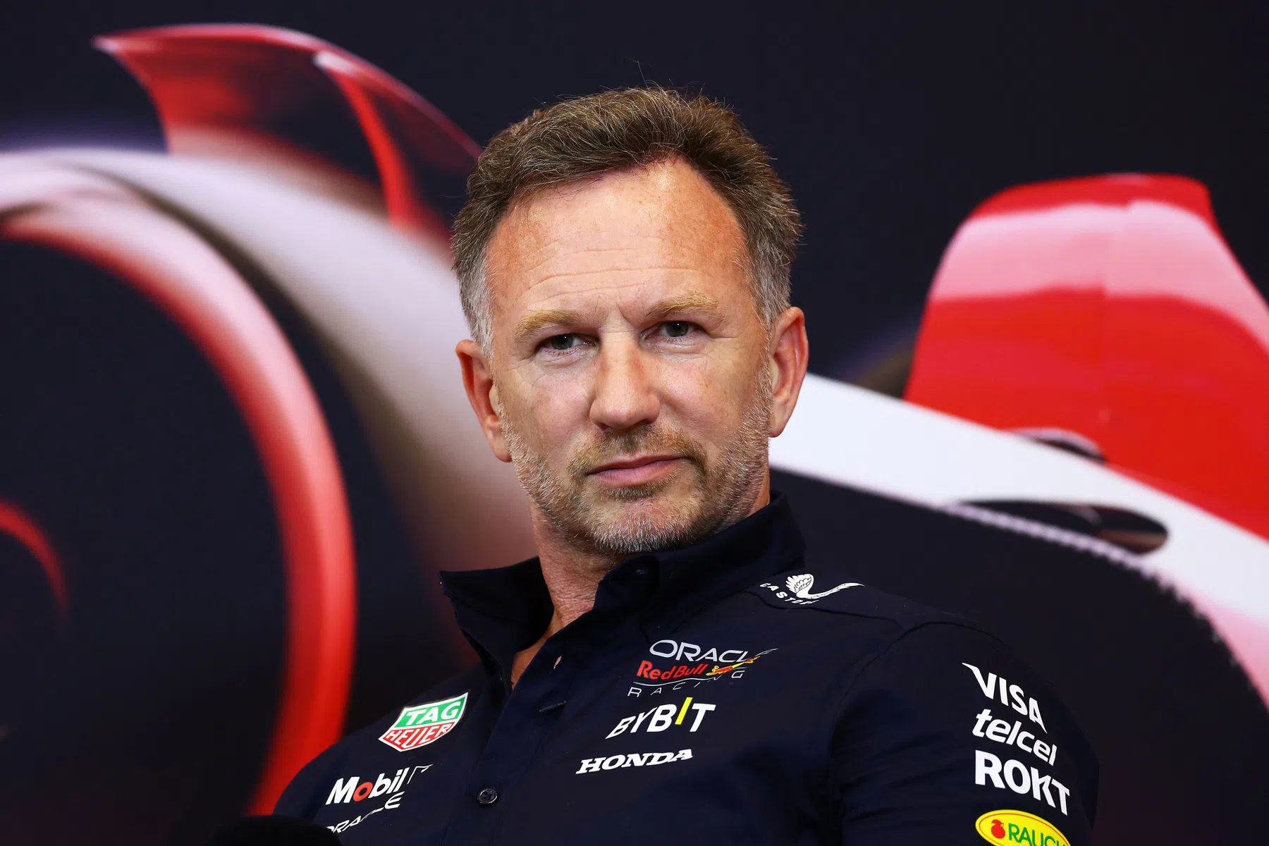 Horner reageert op uitlatingen Wolff over Verstappen