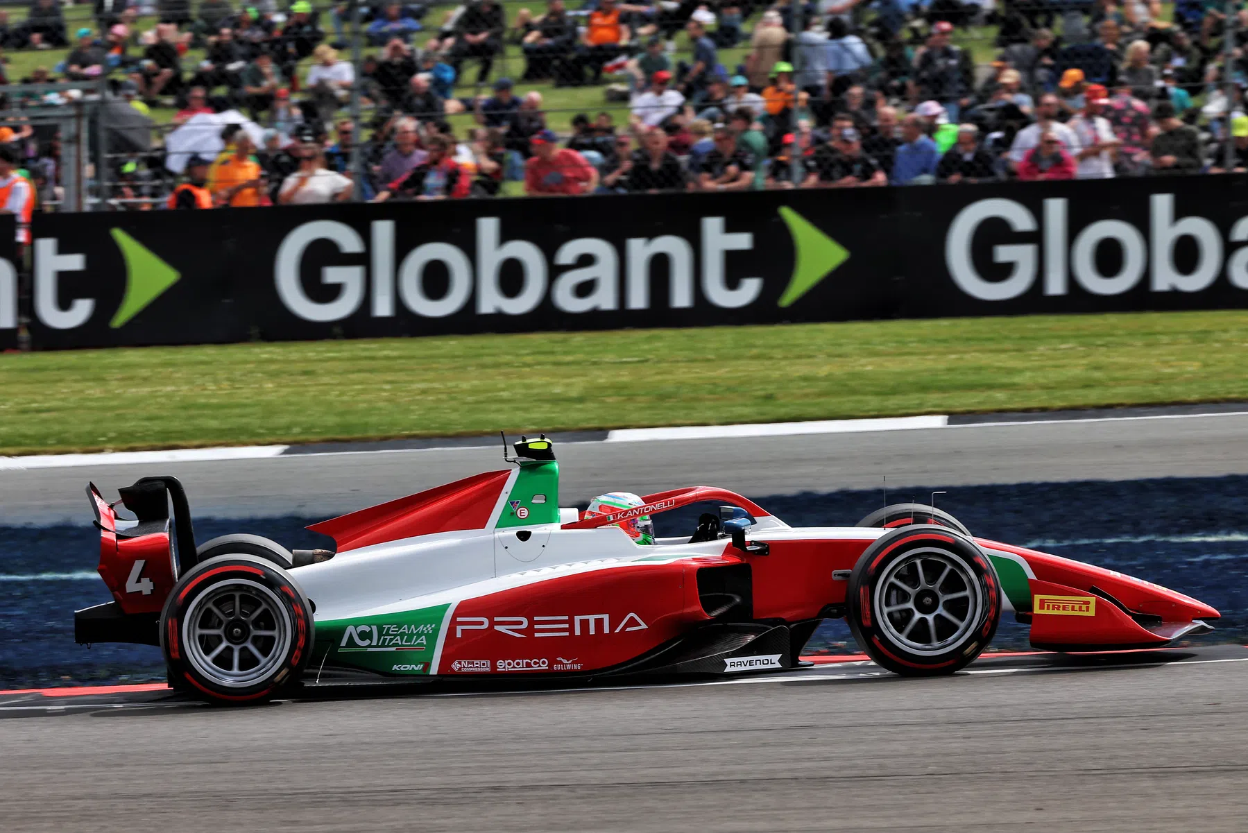 Antonelli wins F2 sprint at Silverstone 