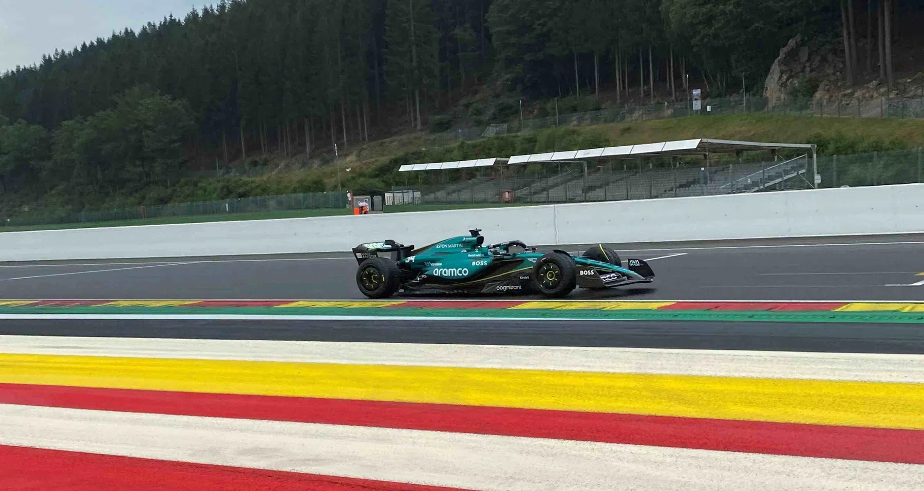 Vandoorne and Doohan complete Pirelli test at Spa