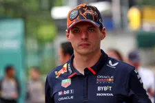 Thumbnail for article: Verstappen gelooft in beter maken van RB20: ‘Daarin moet je niet overdrijven’