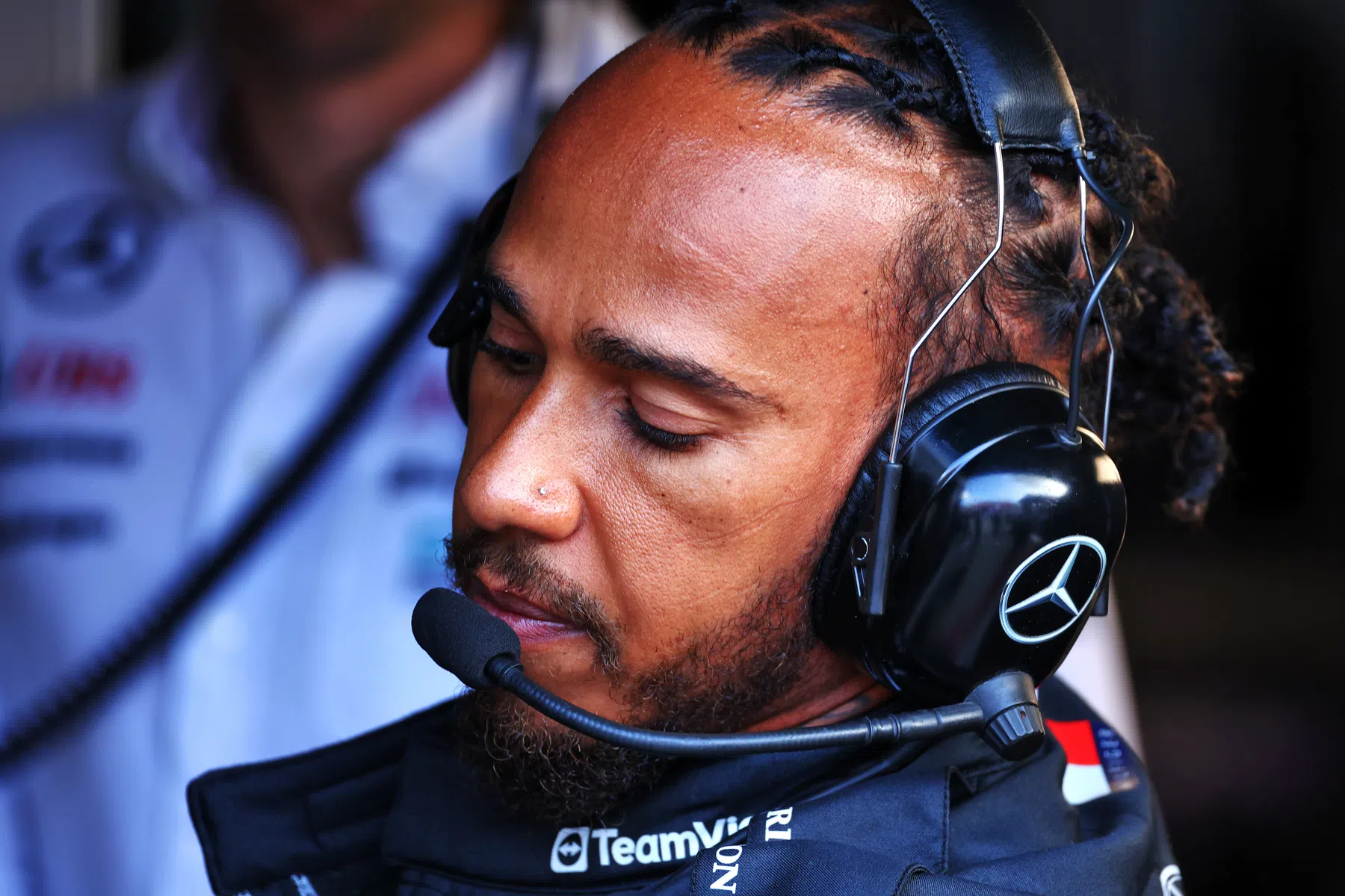 Hamilton and Russell problem as Mercedes don't understand floor update