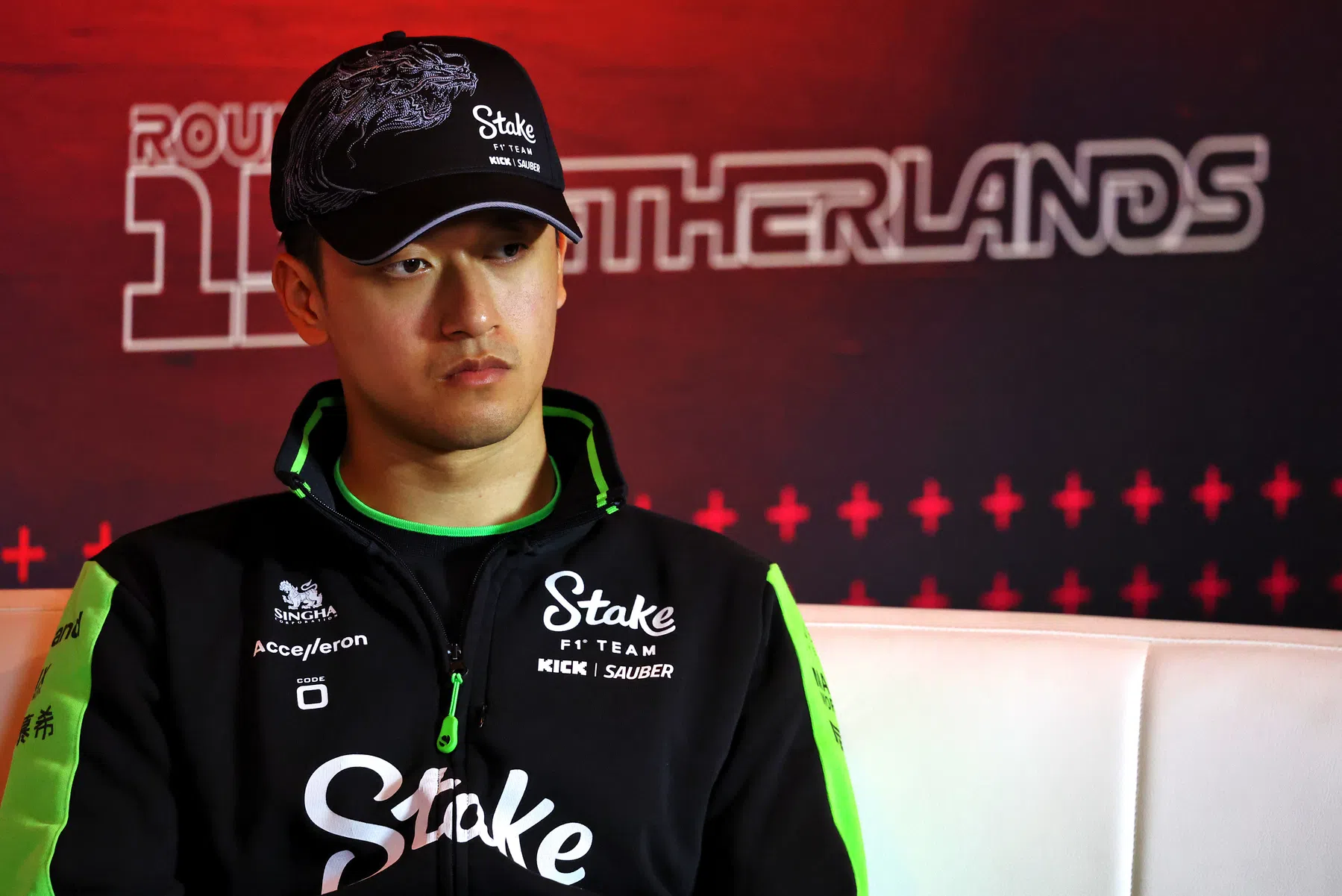 F1 drivers Valtteri Bottas and Guanyu Zhou want to go to Audi