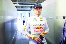 Thumbnail for article: Lof voor Verstappen: 'Demonstratie van Max, steeg boven materiaal uit'