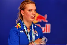 Thumbnail for article: Red Bull-coureur De Heus: 'Veel mensen haten vrouwen in autosport'